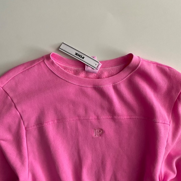 PINK Victoria's Secret Sweatshirt Sweater Pink Cropped Nwt Small S - Picture 2 of 3